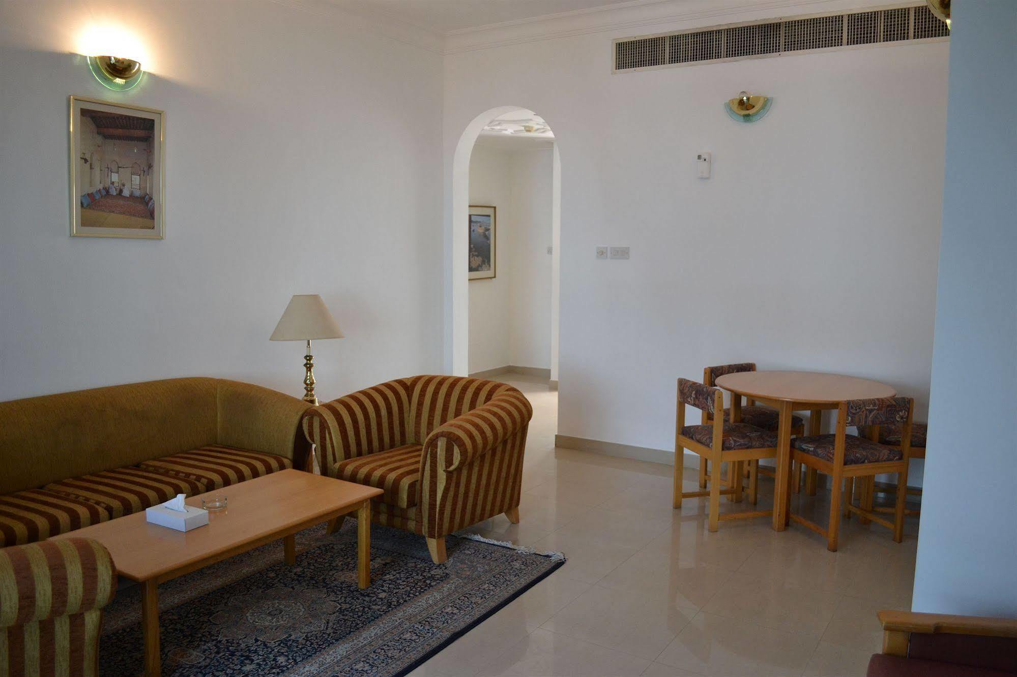 Beach Hotell Muskat Eksteriør bilde
